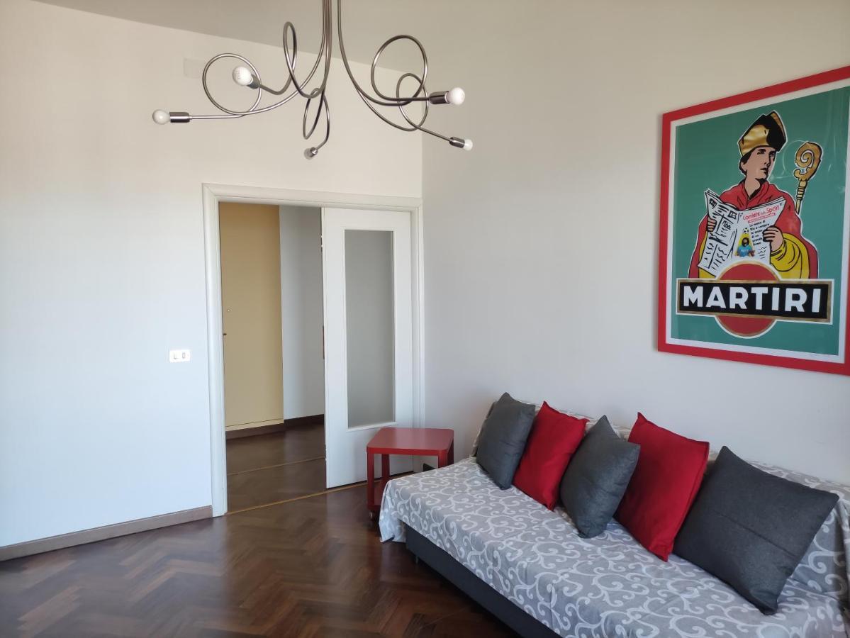 New Panoramic Apartment - Half Way Center-Vomero District ナポリ エクステリア 写真