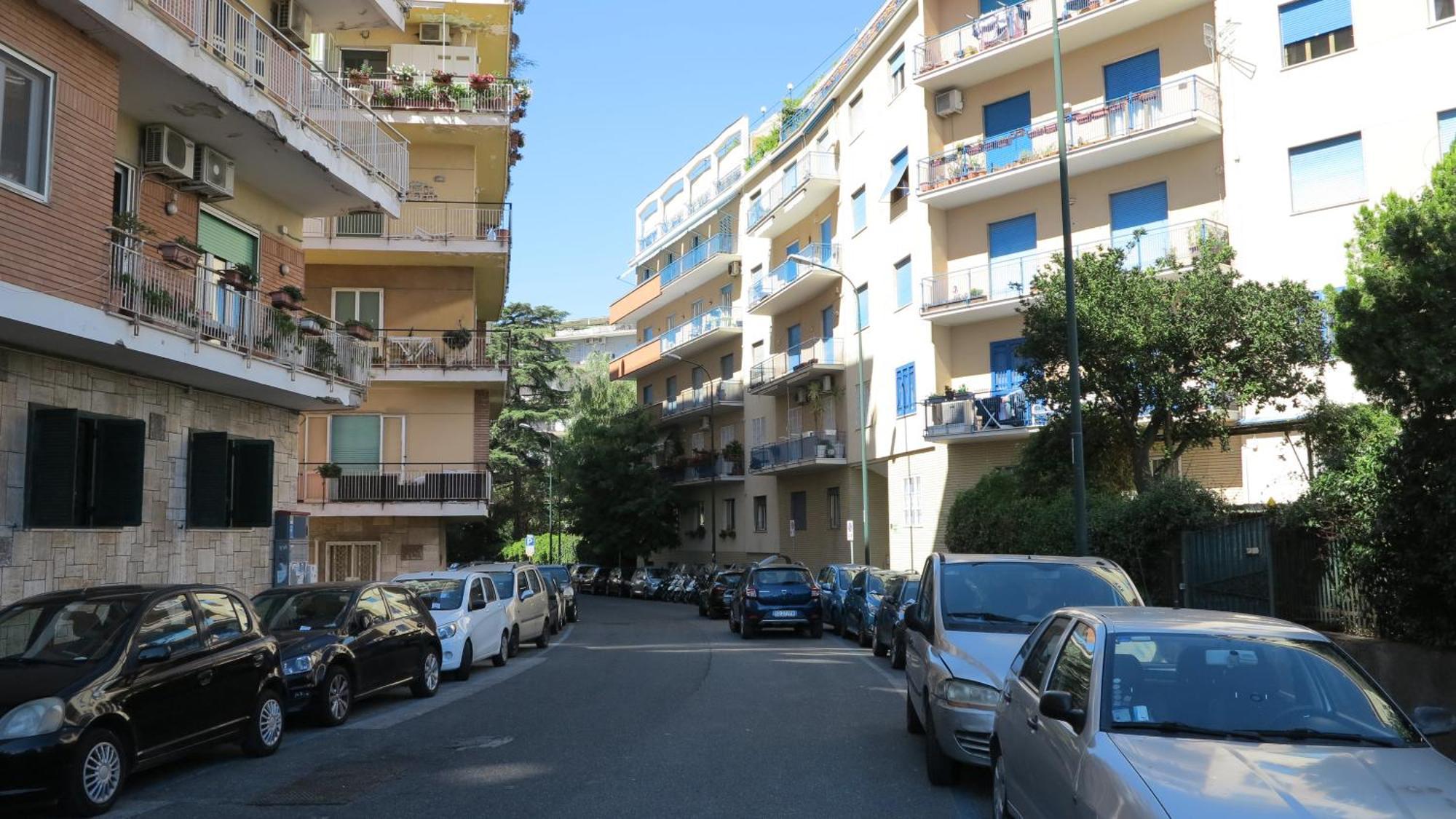 New Panoramic Apartment - Half Way Center-Vomero District ナポリ エクステリア 写真