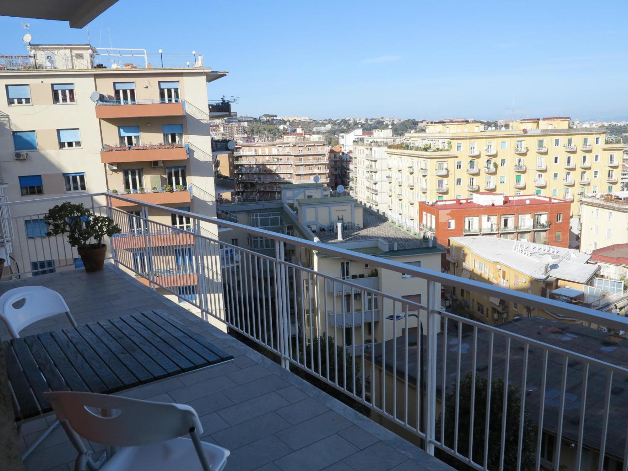New Panoramic Apartment - Half Way Center-Vomero District ナポリ エクステリア 写真