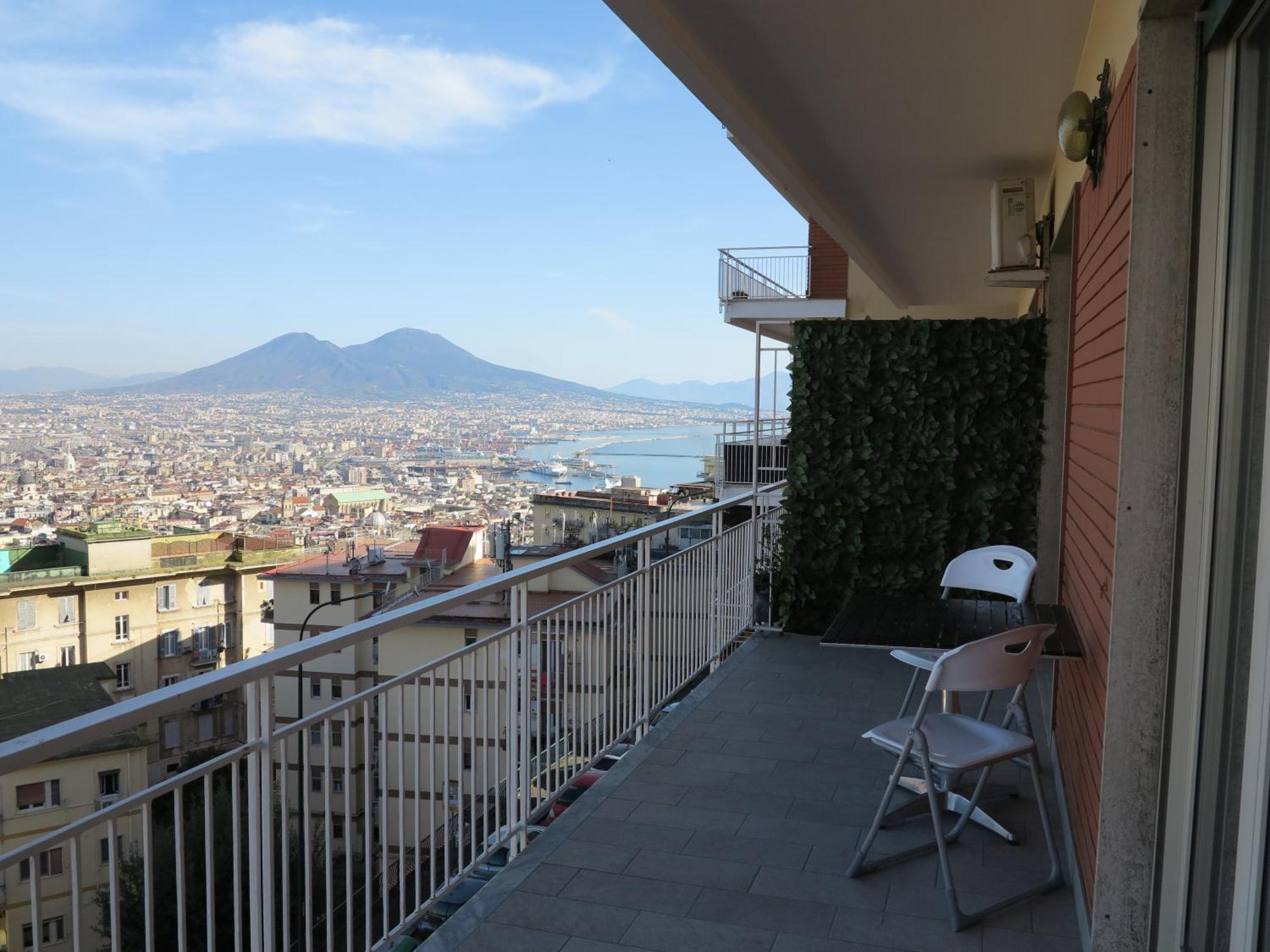 New Panoramic Apartment - Half Way Center-Vomero District ナポリ エクステリア 写真